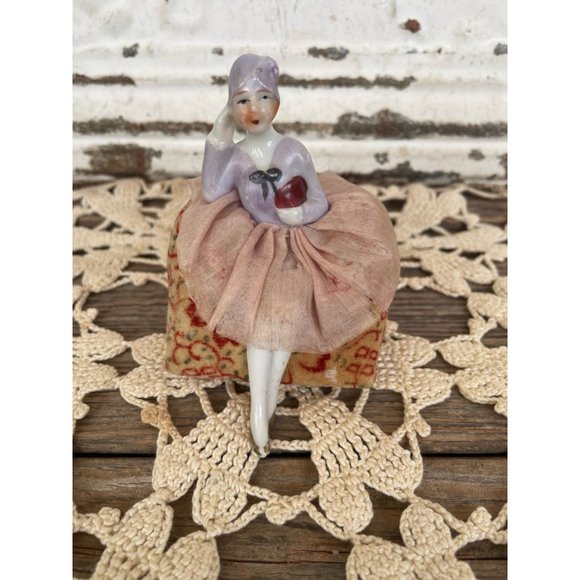 Antique Bathing Beauty Type Pincushion Half Doll Legs Out On A CHair - Picture 12 of 12